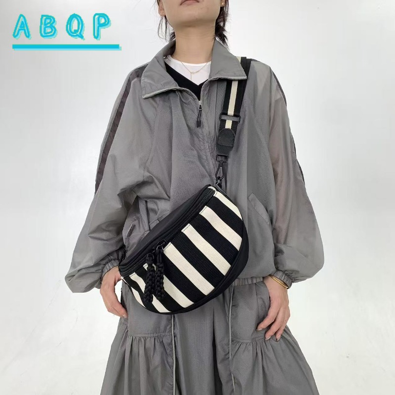 Новая женская сумка через плеч – обзор и цена Streetwear Brand Bag